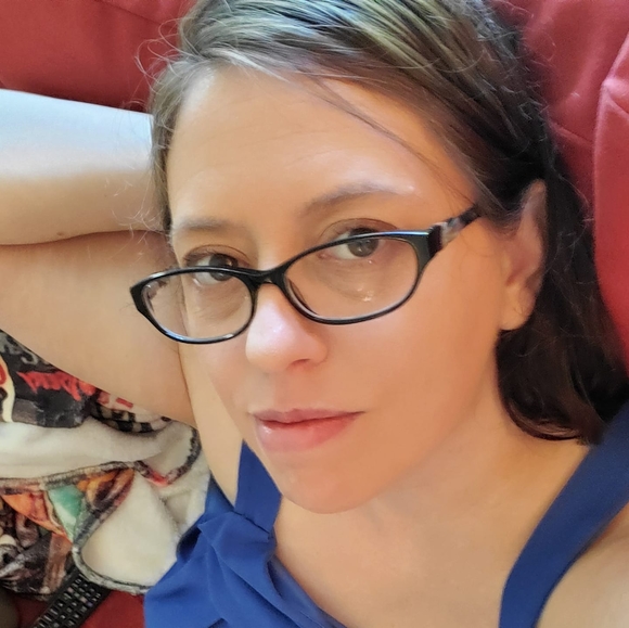 Meet your Posher, Tracy - Picture 1 of 1